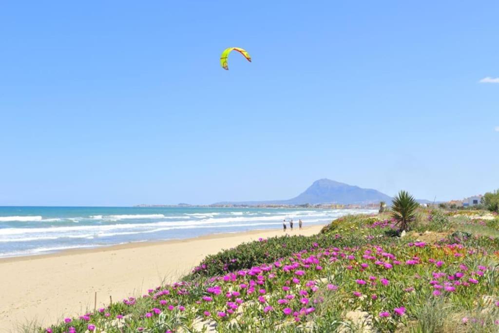 Апартаменты La Naranja Denia 1ªlinea De Playa -Wifi- Parking Free Экстерьер фото