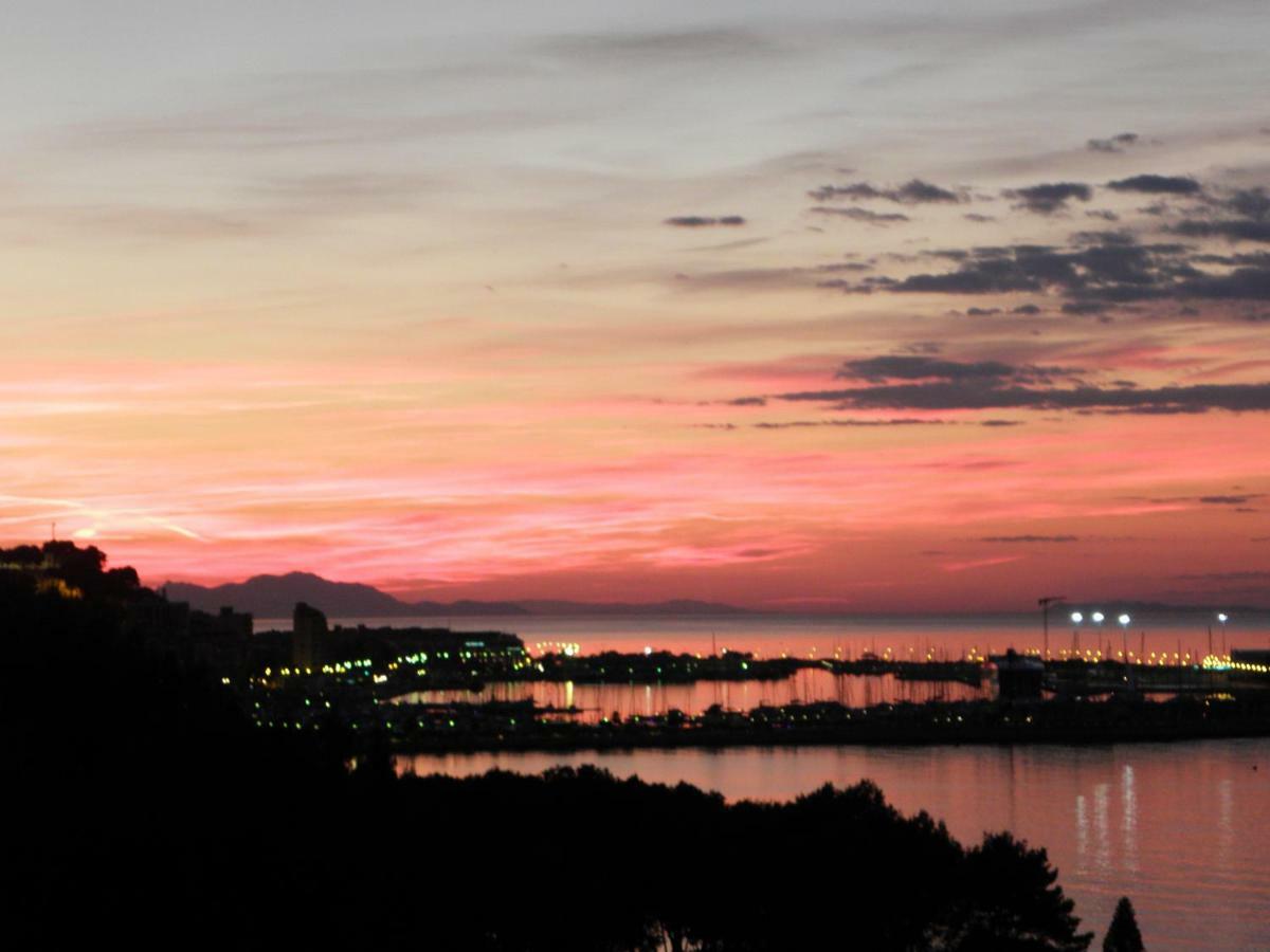 Апартаменты La Naranja Denia 1ªlinea De Playa -Wifi- Parking Free Экстерьер фото